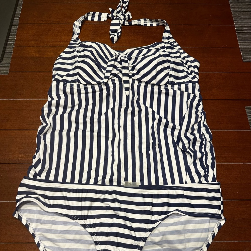 Beach bump maternity swim suit